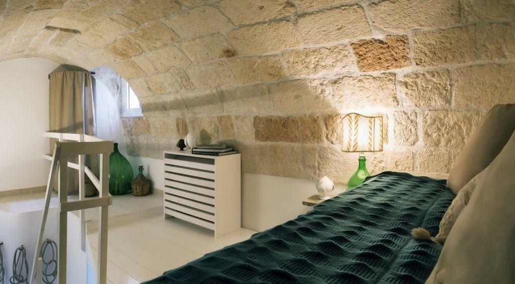 Allure 84 - Little Gem In The Heart Of The Old Town Полиньяно-а-Маре Экстерьер фото