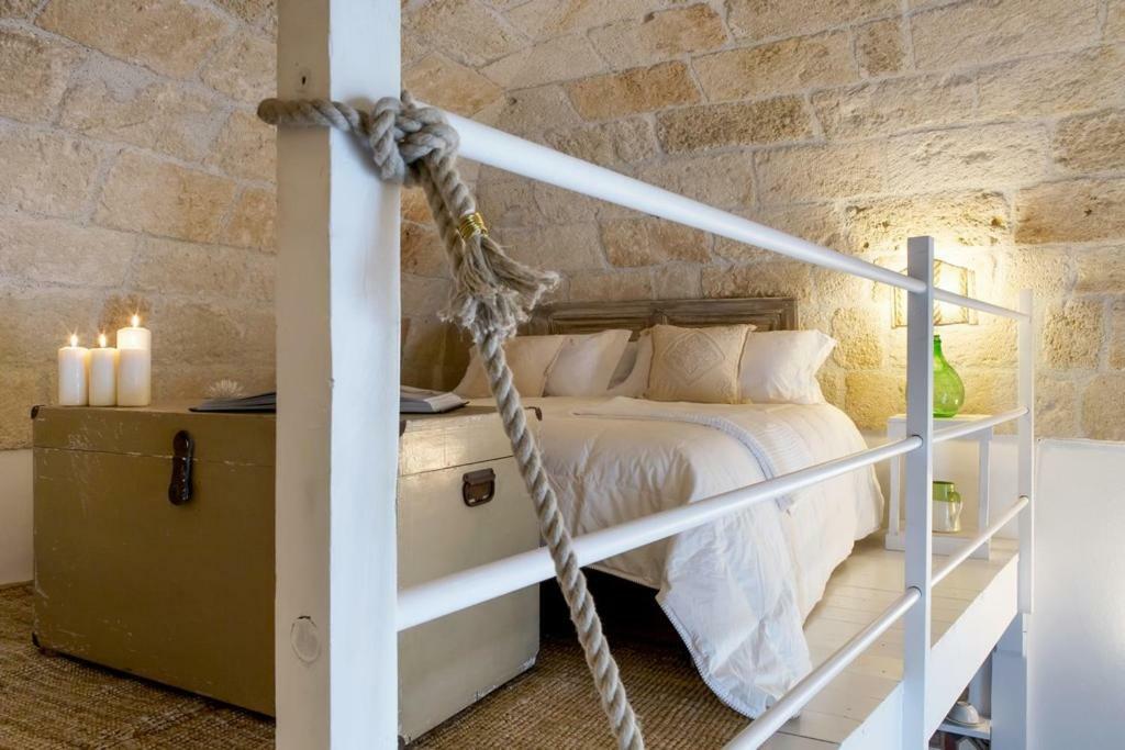 Allure 84 - Little Gem In The Heart Of The Old Town Полиньяно-а-Маре Экстерьер фото